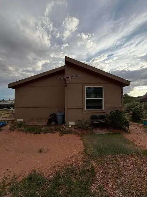 595 W Rider Dr, Kanab, UT 84741 - #2