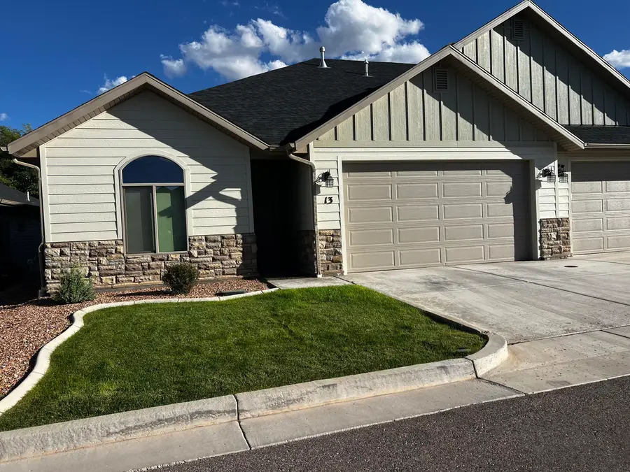 1121 S Cedar Knolls Dr #13, Cedar City, UT 84720 - #2