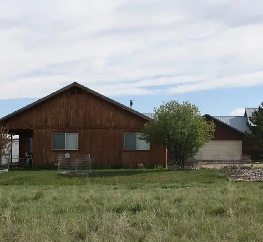 755 S Old Hwy 89, Hatch, UT 84735 - #3