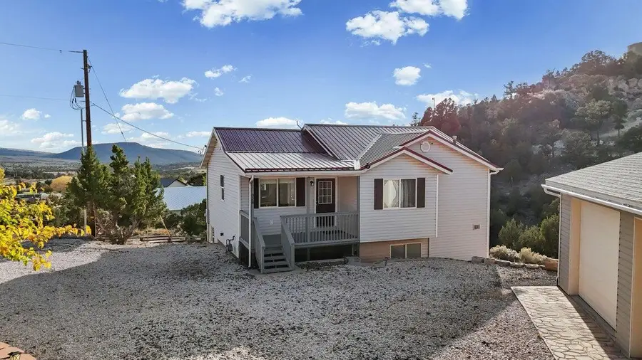328 E Hillside Cir, Central, UT 84722 - #3