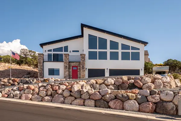 3327 W Kingsbury Dr, Cedar City, UT 84720