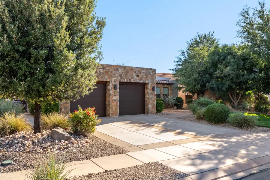 1359 W Shinnecock Cir, Saint George, UT 84770 - #3