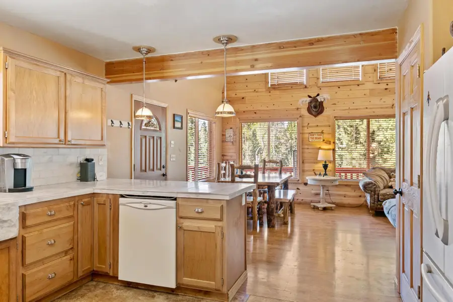 1050 E Redwood Rd, Duck Creek Village, UT 84762 - #2