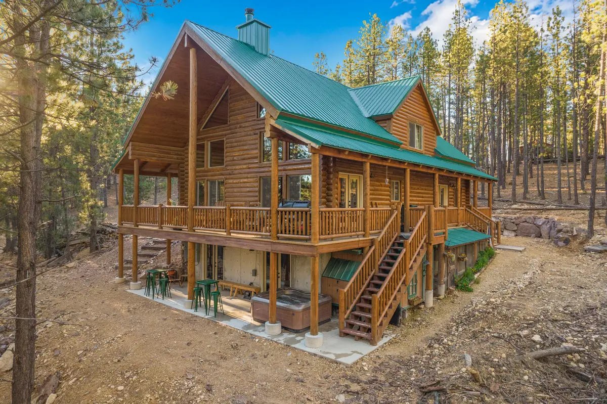 940 Spruce Dr, Duck Creek Village, UT 84762 - #1
