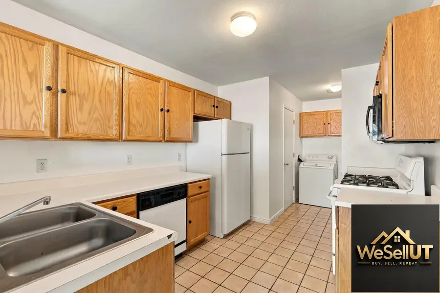 195 E Fiddlers Canyon Rd #33, Cedar City, UT 84721 - #3