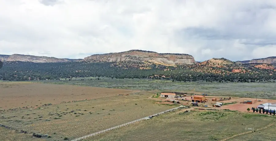 7395 N Johnson Canyon Rd, Kanab, UT 84741 - #2