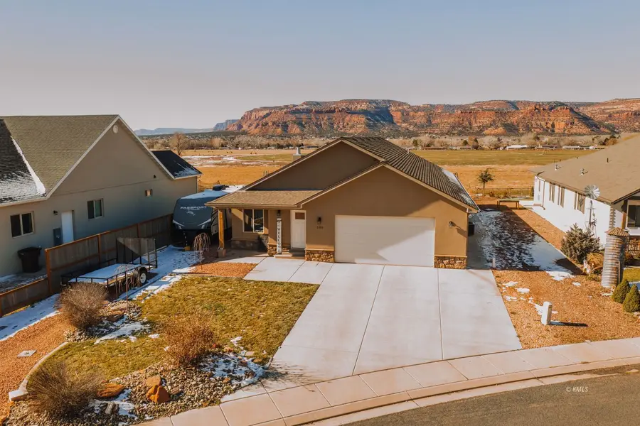 588 S Cedar Circle Cir, Kanab, UT 84741 - Image #2