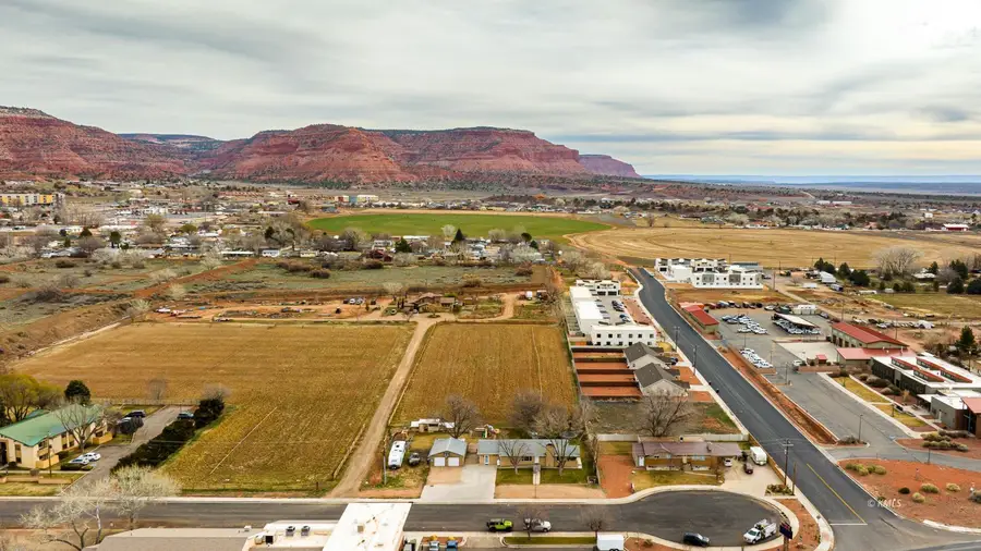 611 S 175 E, Kanab, UT 84741 - #3