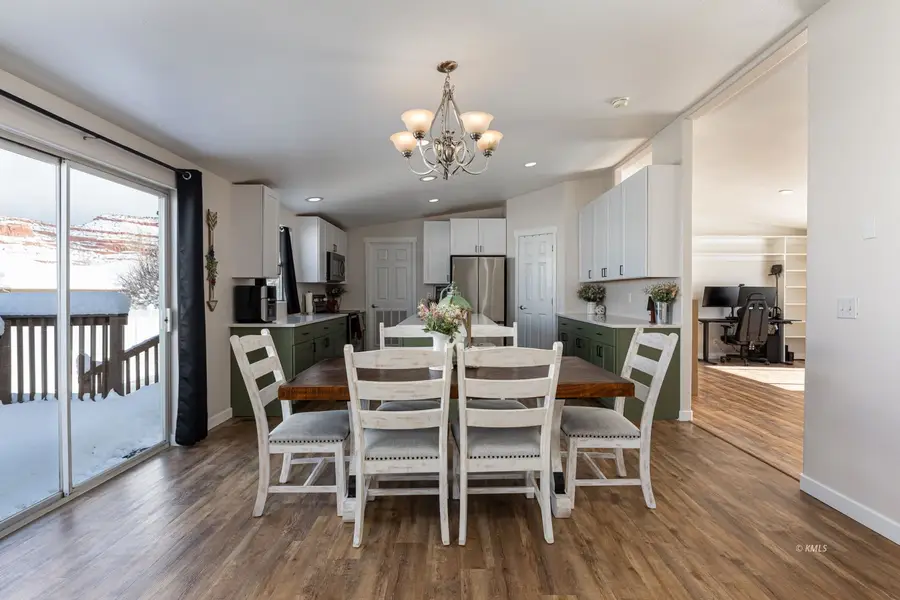 632 S Hillside Dr, Kanab, UT 84741 - #3