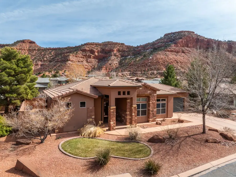 281 W Ladera Ln, Kanab, UT 84741 - #2