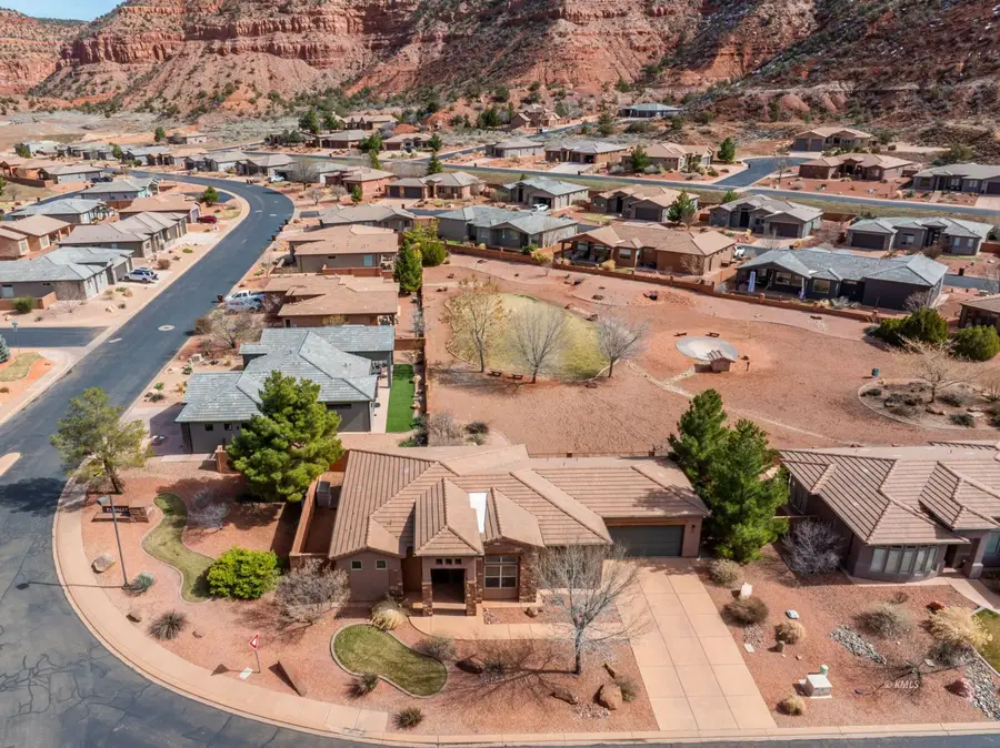 281 W Ladera Ln, Kanab, UT 84741 - #3