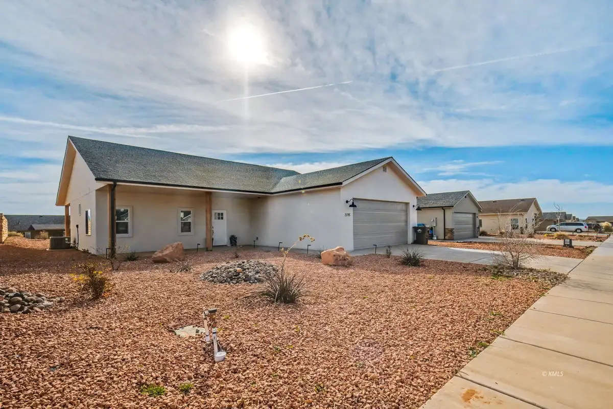 1595 S Creekside Dr W, Kanab, UT 84741 - #1