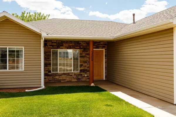 4860 E Boulder Bluff Blvd, Kanab, UT 84741
