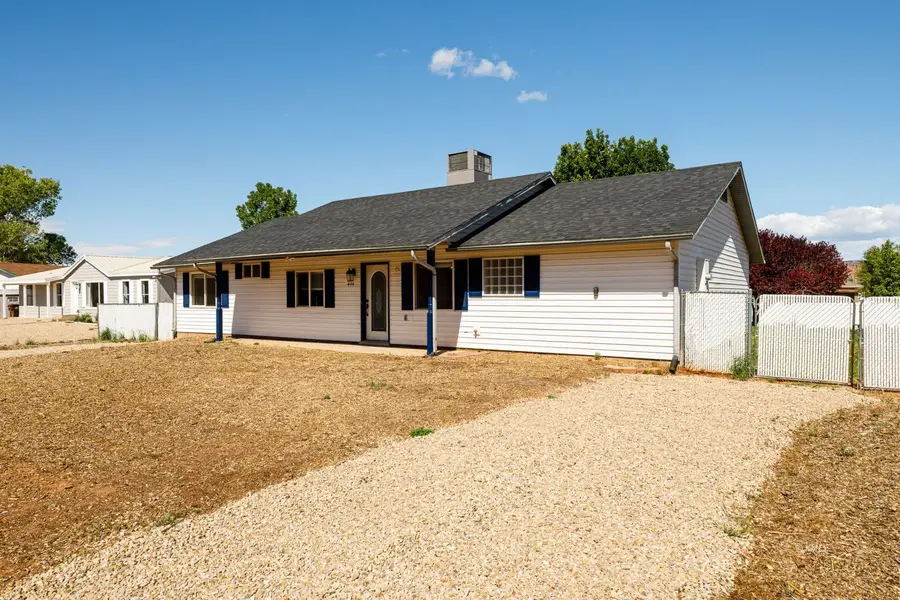 624 S Hillside Dr, Kanab, UT 84741 - #3