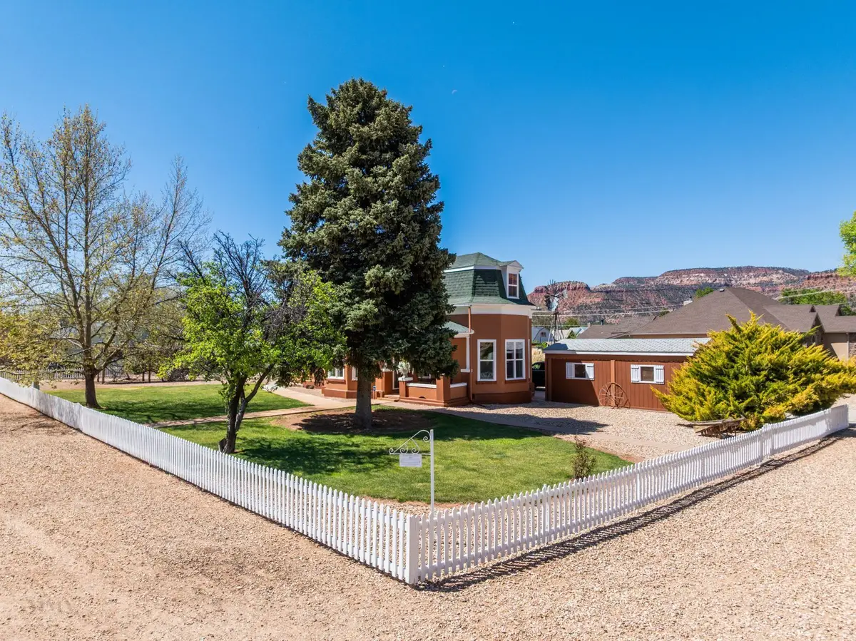 116 S 100 W, Kanab, UT 84741 - #1