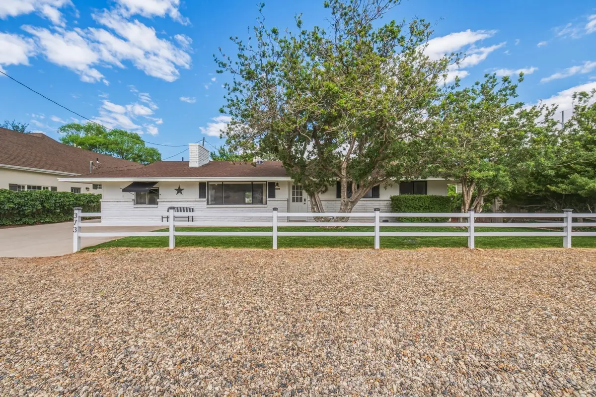 373 S 100 W, Kanab, UT 84741 - #1