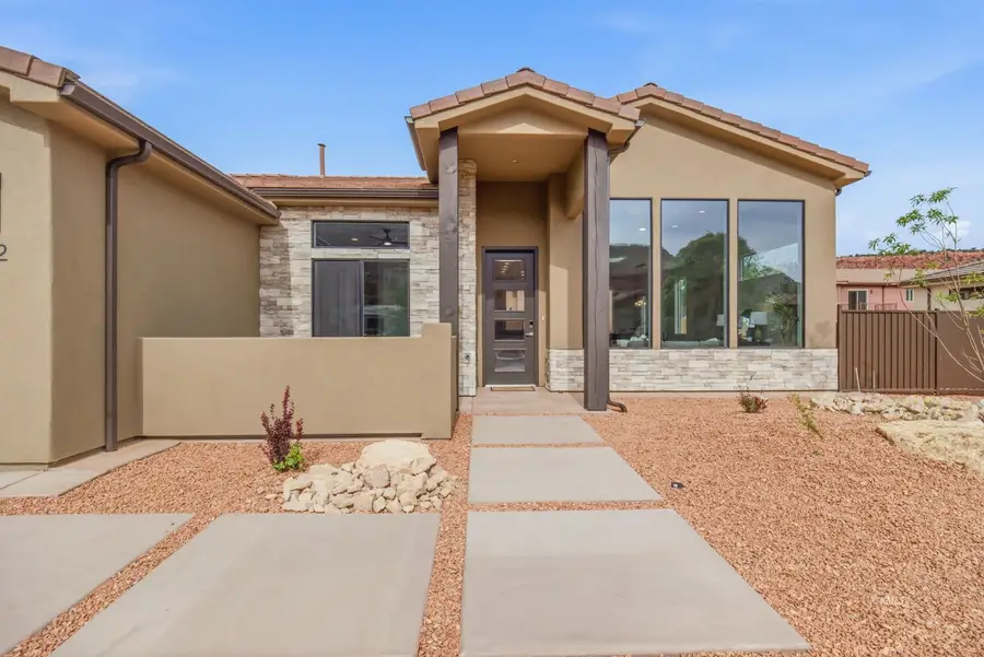232 W Ladera Ln, Kanab, UT 84741 - #2