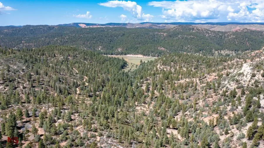 9-6-4-1C2 Crazy Bear Rd, Alton, UT 84710 - #2