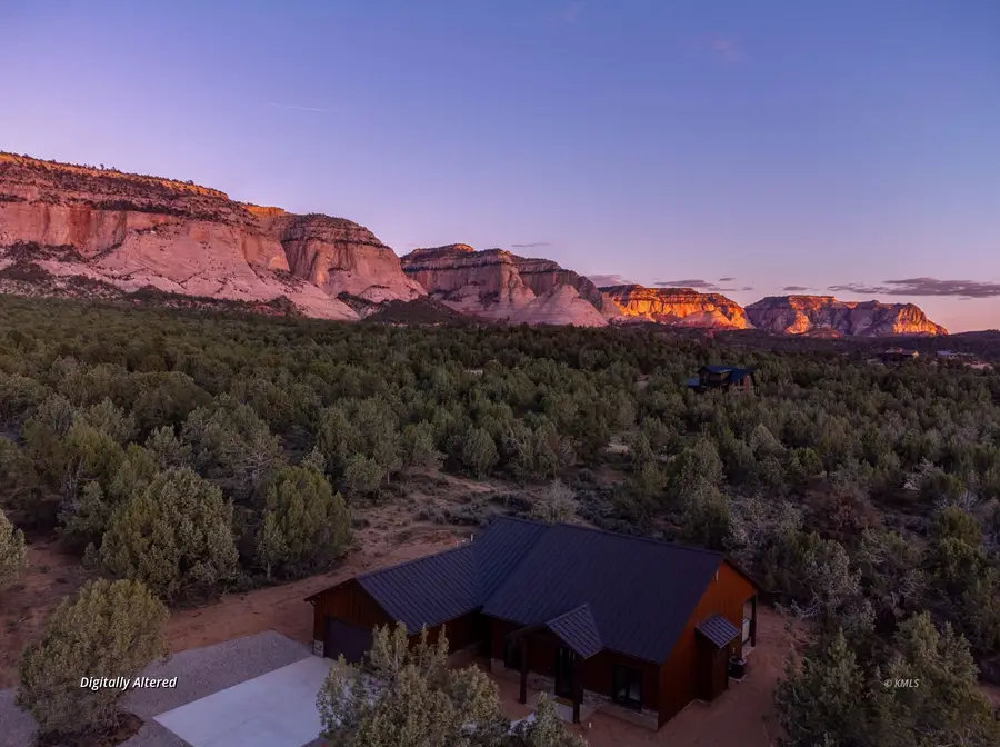 369 W Pinyon Pine Dr, Orderville, UT 84758 - #3
