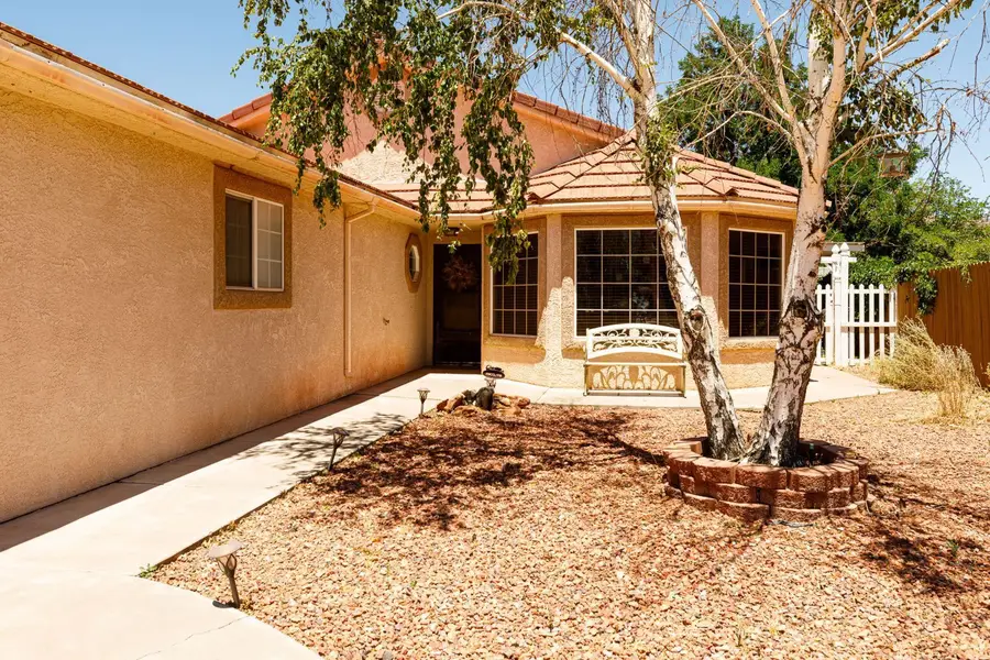 65 E Red Shadow Cir, Kanab, UT 84741 - #2