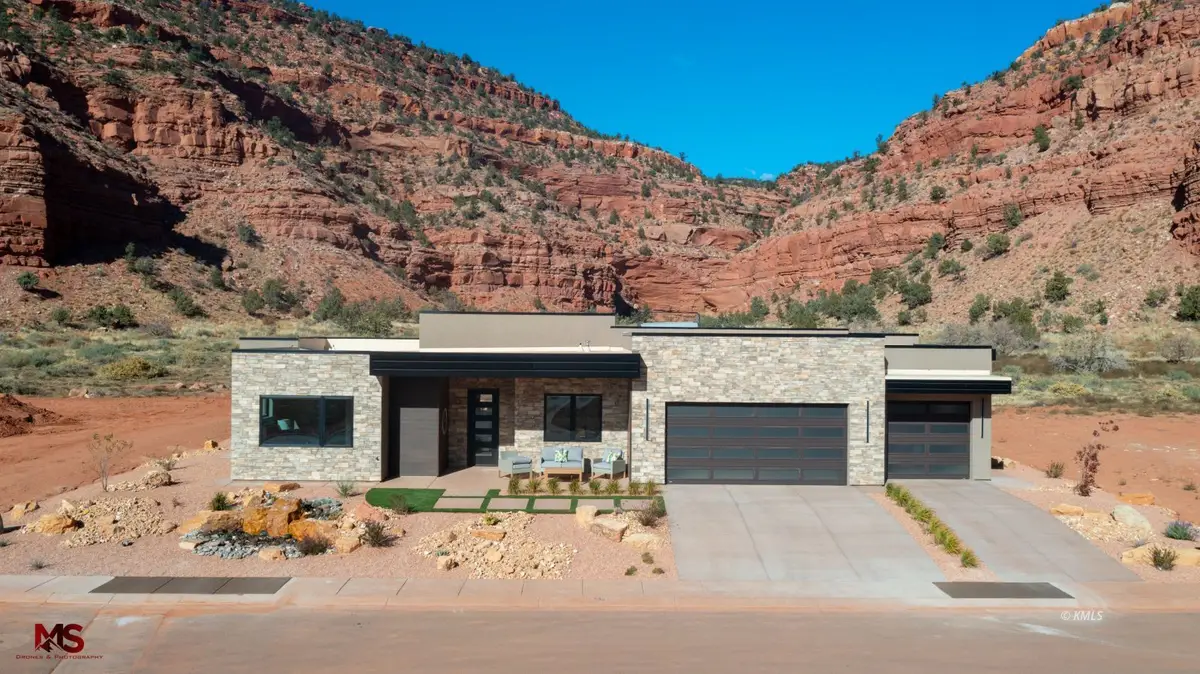 760 E Toms Canyon Rd, Kanab, UT 84741 - #1