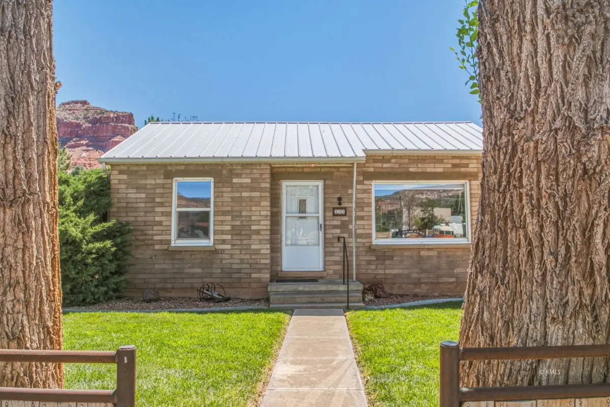 133 S 200 E, Kanab, UT 84741 - #1