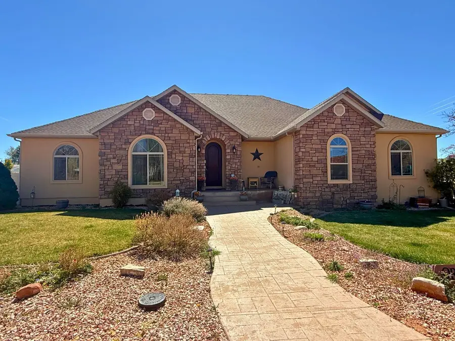 141 W 100 S, Kanab, UT 84741 - #3