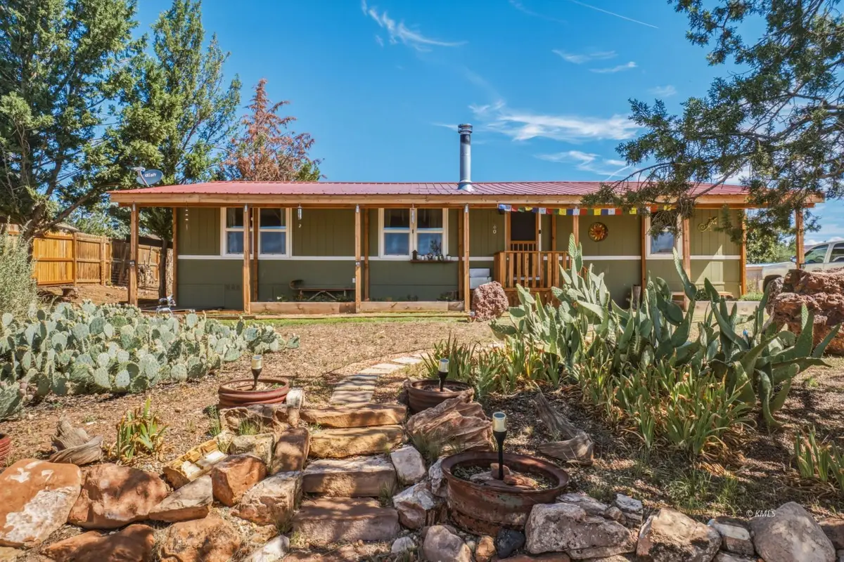 660 W Navajo Dr, Kanab, UT 84741 - #1