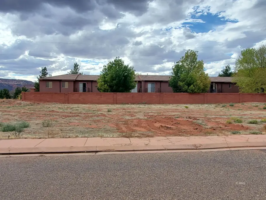 216 W Ladera Ln, Kanab, UT 84741 - #3