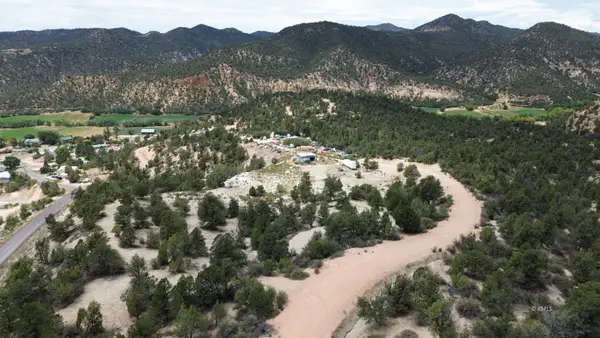 County Road 3000, Glendale, UT 84729