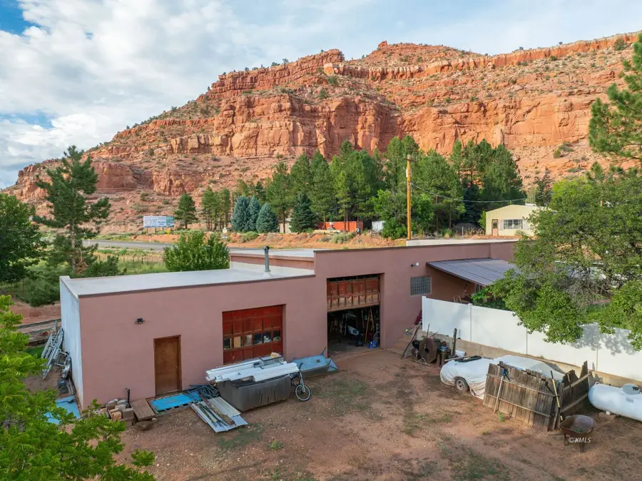 475 N 300 W, Kanab, UT 84741 - #2