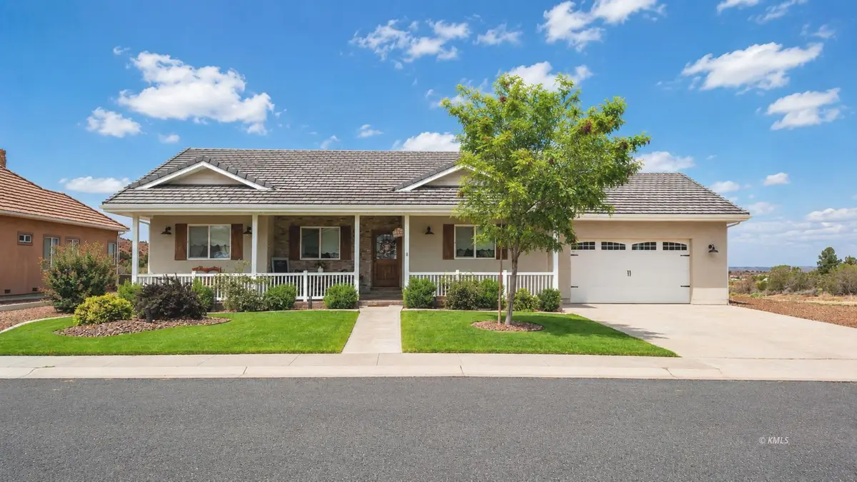 155 S Putter Ln, Kanab, UT 84741 - #1