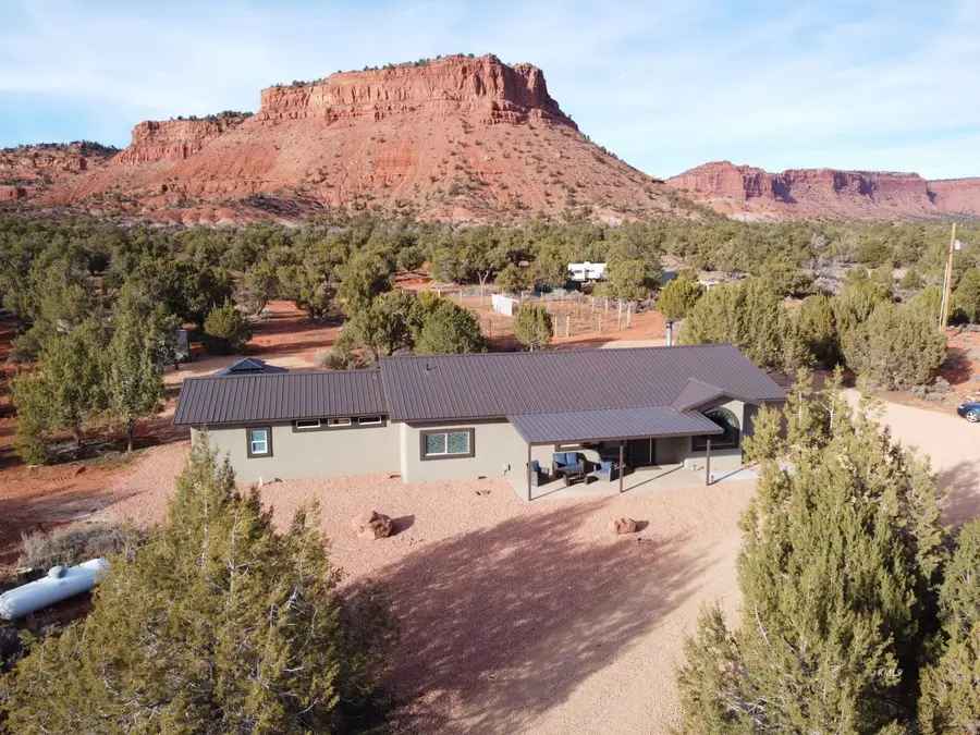 8901 E Serenity Rd, Kanab, UT 84741 - #3