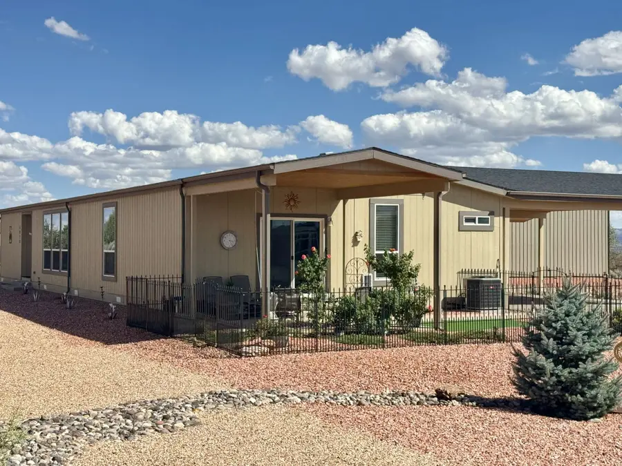4970 E Rock Ledge Ln, Kanab, UT 84741 - #2