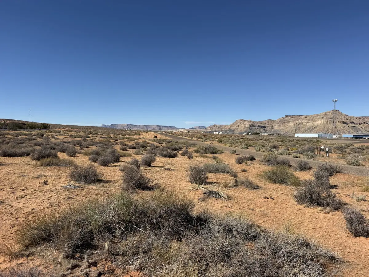 845 E Yankee Doodle Drive, Big Water, UT 84741 - #1