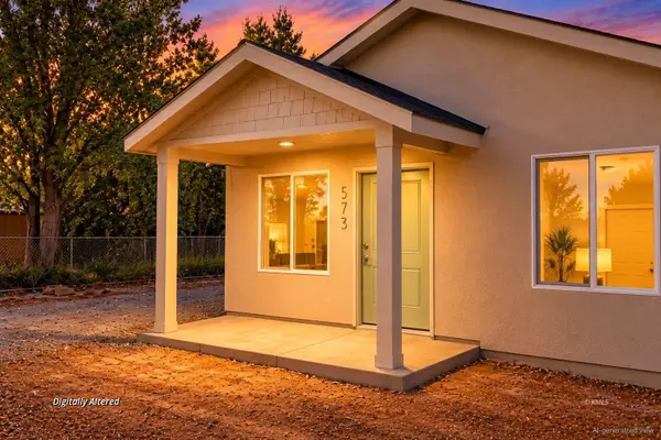 573 W Chamberlain Dr, Kanab, UT 84741