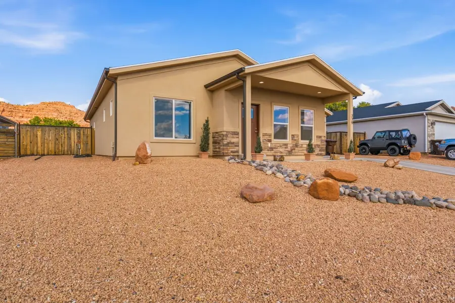 779 E Cedar Circle, Kanab, UT 84741 - #3