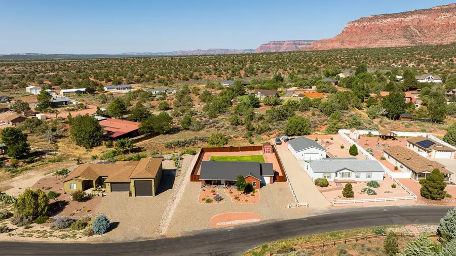 1734 Lee Dr, Kanab, UT 84741 - #2