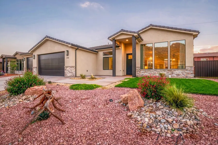 248 W Ladera Ln, Kanab, UT 84741 - #2