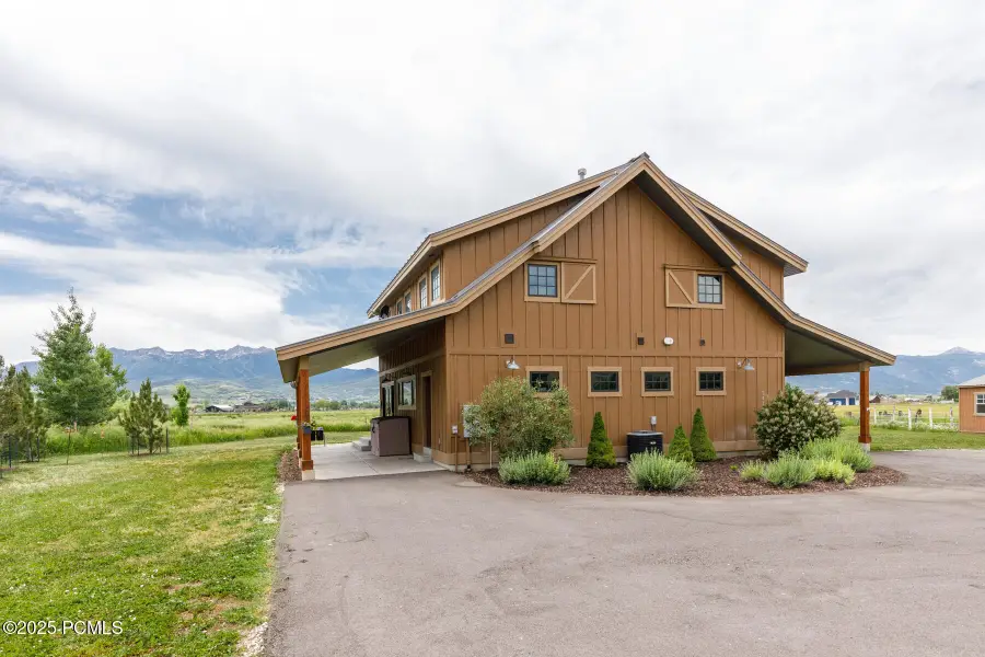 241 E 8600 East, Huntsville, UT 84317 - #3
