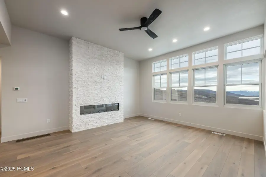 698 Silver Hill Loop, Hideout, UT 84036 - Image #2