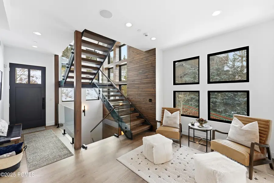 611 Rossie Hill Drive, Park City, UT 84060 - Image #2