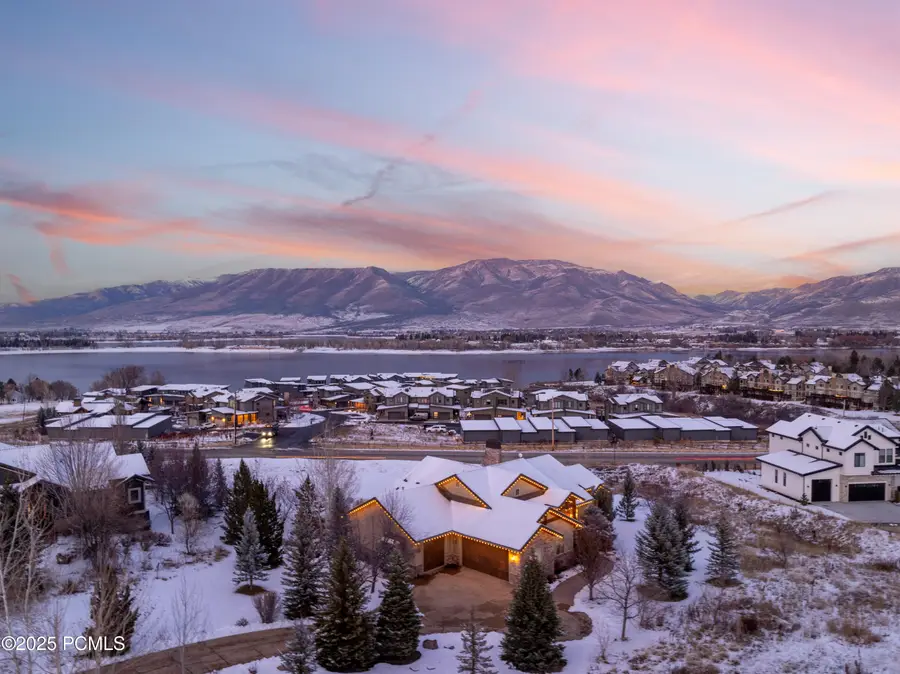 946 S Meadowlark Lane, Huntsville, UT 84317 - Image #3