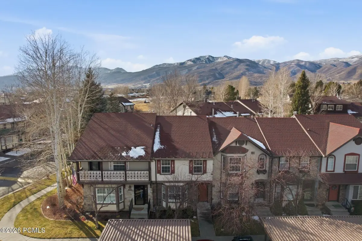 176 S Geneva Drive, Midway, UT 84049 - #1