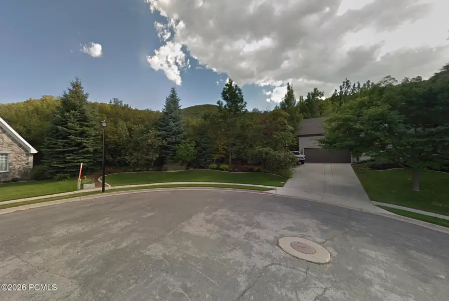 672 S Skyview Circle, North Salt Lake, UT 84054 - #2