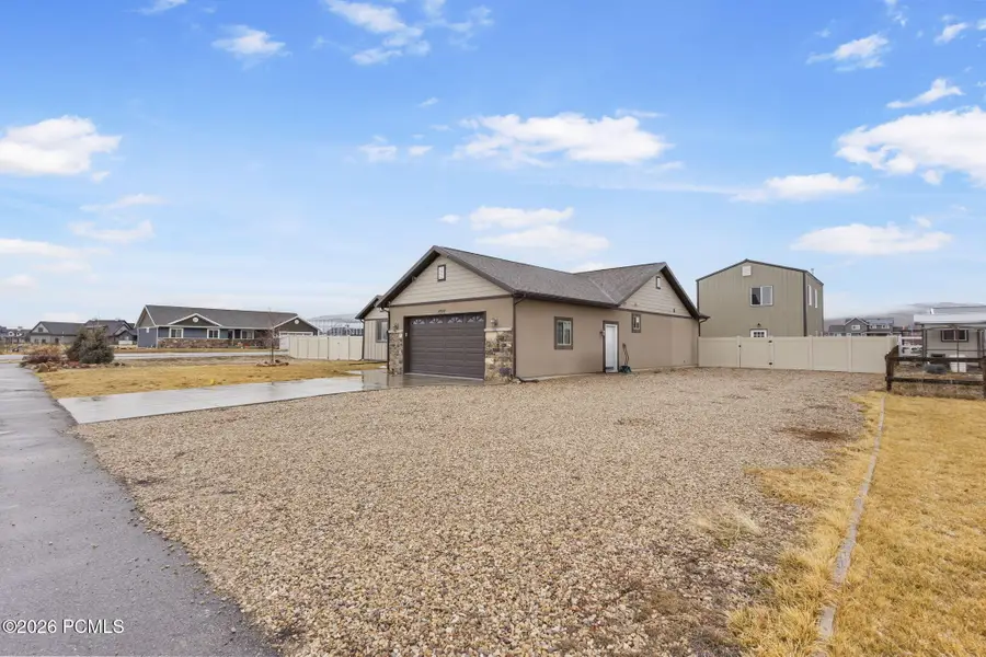 1527 S Uinta View Circle, Francis, UT 84036 - #2