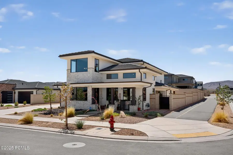 755 W Juniper Hill Drive, Saint George, UT 84790 - #3