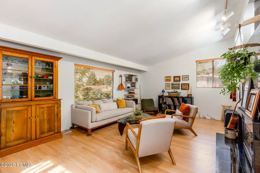 7717 S 3500 East, Cottonwood Heights, UT 84121 - #2