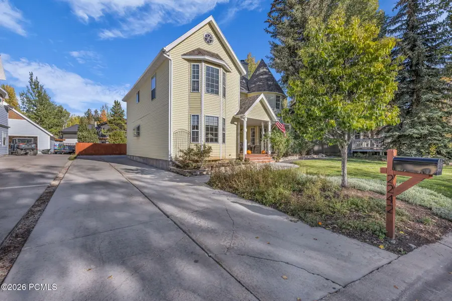2242 Doc Holiday Dr, Park City, UT 84060 - #3
