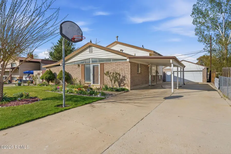 4668 S Green Valley Drive, Salt Lake City, UT 84107 - #2